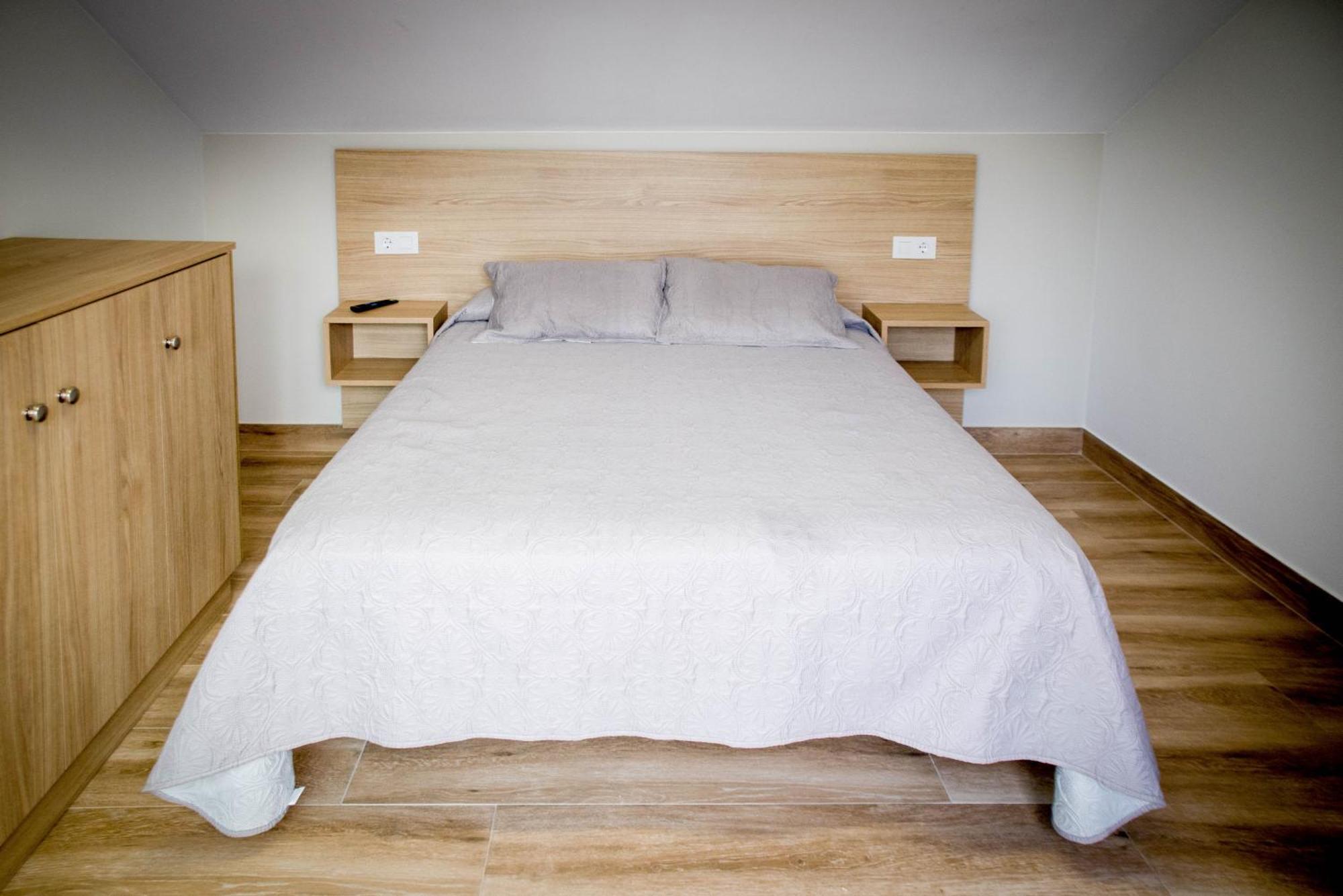 Apartamentos Turisticos Haz Amigo Muxia Zimmer foto